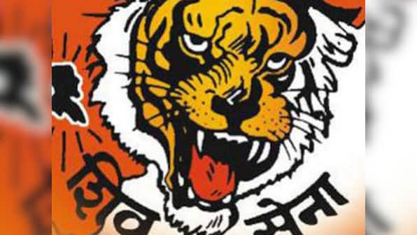 Shiv Sena relents, ready to back BJP-led coalition in Maharashtra
