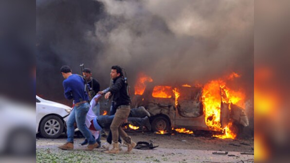 Syria: Massacre feared as Islamic State jihadists seize Kurd HQ in Kobane