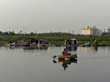 A day after Durga puja immersions, Yamuna's banks covered with filth A day after Durga puja immersions, Yamuna's banks covered with filth