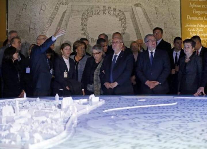 Presidents of Israel, Poland tour new museum on Jewish history