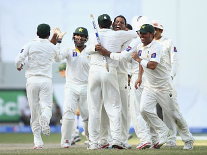 Babar, Shah star as Pakistan outclass Australia in the first Test