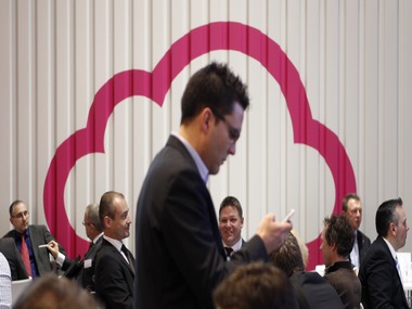 Cloud adoption reaching 100%; hybrid cloud now mainstream: Verizon Survey Cloud adoption reaching 100%; hybrid cloud now mainstream: Verizon Survey