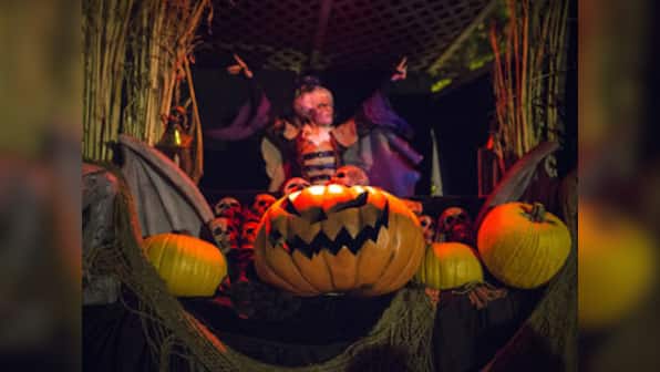 #ScaryStoriesIn5Words: Here's how Twitter celebrated Halloween
