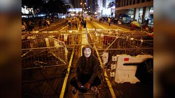 Hong Kong police clear tents at main protest site