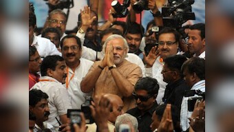 PM Modi meets top military commanders, to review border situation