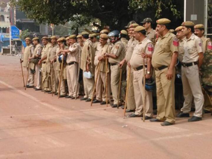 Tension prevails in Trilokpuri, police chief warns of strict action against rumour mongers
