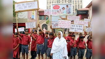 Nepal: Seven arrested over rape of Indian teenager at festival