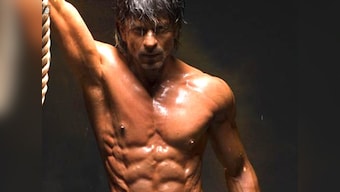 'Happy New Year' is Farah Khan wishing Shah Rukh Khan, 'Happy New Body'