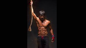 Dear Farah Khan, damn you for making a Salman out of SRK in Happy New Year