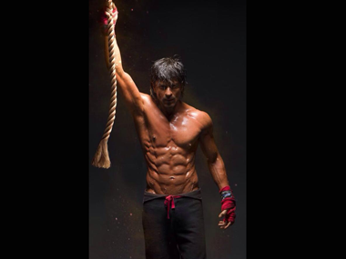 Dear Farah Khan, damn you for making a Salman out of SRK in Happy New Year Dear Farah Khan, damn you for making a Salman out of SRK in Happy New Year