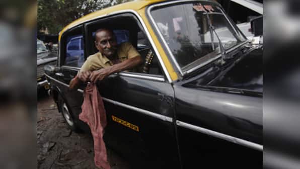 No more khaki for taxiwallahs: Mumbai cabbies will now be in white uniform