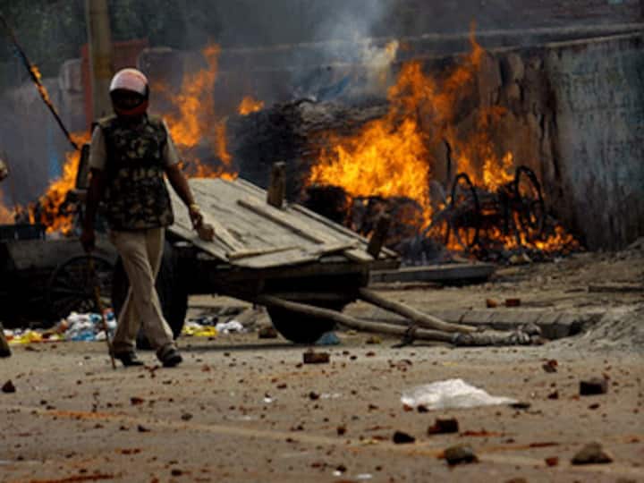 Delhi's Trilokpuri: No more clashes, but hoarding sends milk prices to Rs 100/litre