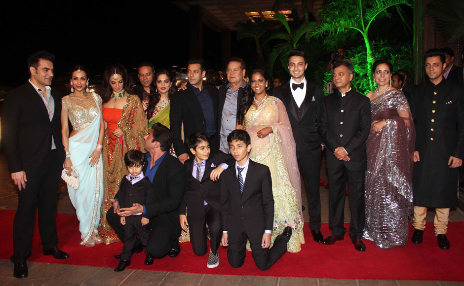 Bollywood stars, corporate honchos and everyone else who turned up at Arpita Khan's Mumbai wedding reception Bollywood stars, corporate honchos and everyone else who turned up at Arpita Khan's Mumbai wedding reception