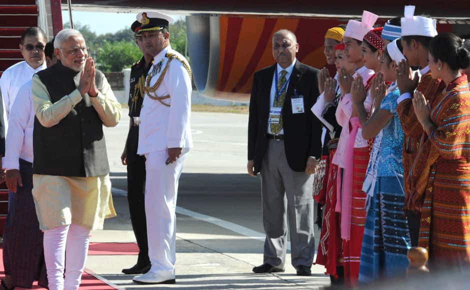 The Prime Minister, Shri Narendra Modi arrives in Nay Pyi Taw, Myanmar on November 11, 2014. PIB