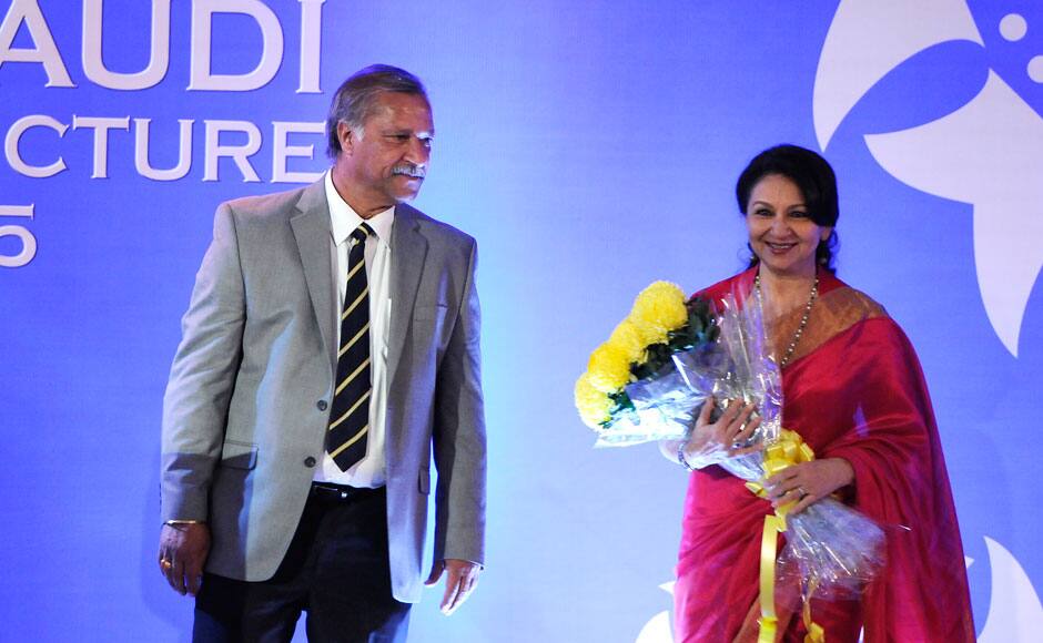 Sharmila Tagore (R) wife of late MAK Pataudi is felecitated by Shiv Lal Yadav interim president BCCI during the 3rd annual Pataudi-Memorial-Lecture held at the Taj Bengal Hotel in Kolkata on the 12th November 2014. Pal Pillai/ BCCI/ SPORTZPICS