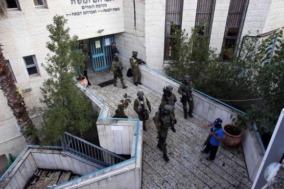 Palestinians kill five in Jerusalem synagogue attack Palestinians kill five in Jerusalem synagogue attack