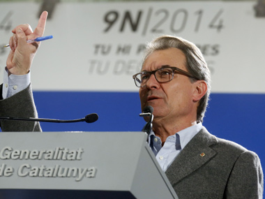 Spanish govt to sue Catalan president for independence vote Spanish govt to sue Catalan president for independence vote