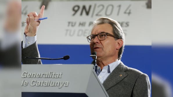 Spanish govt to sue Catalan president for independence vote