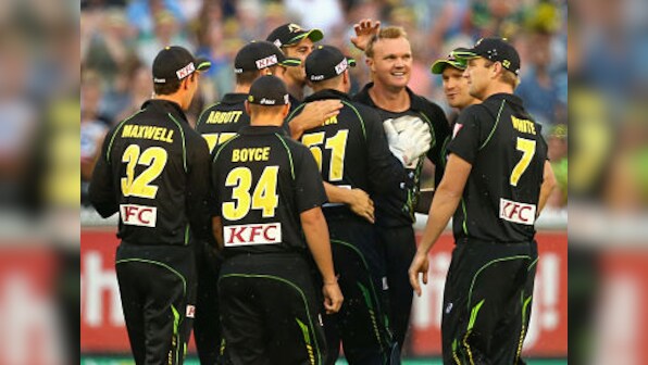 Australia thump South Africa in 2nd T20I to level the series