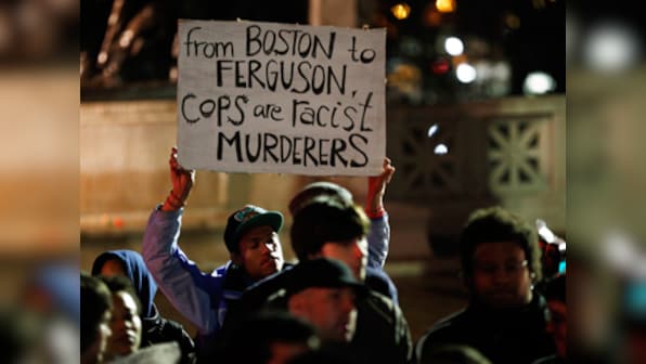 Ferguson verdict: On Thanksgiving, cops arrest seven protesting against black teen's shooting