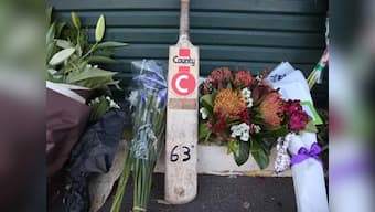 First Australia-India Test postponed as cricket world mourns Phillip Hughes