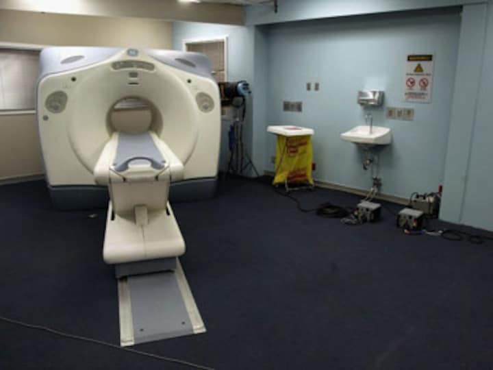 Freak accident: Two glued to MRI machine after walking in with oxygen cylinder
