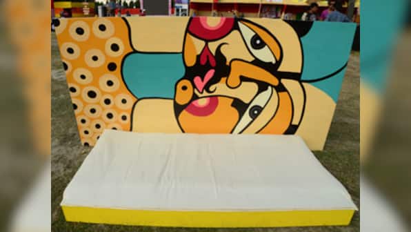 Art of Kissing to Kiss of Love: Artist takes on taboo of kissing in public
