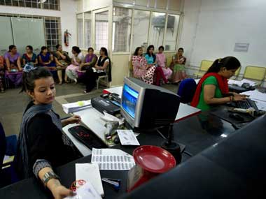 Salaried class wants IT exemption limit to be Rs 3 lakh: Assocham Salaried class wants IT exemption limit to be Rs 3 lakh: Assocham