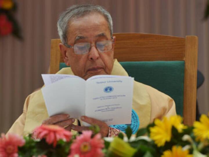 Pranab urges universities to foster technological advancements