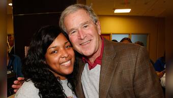 Former Prez Bush takes selfies with doctors and survivors as Dallas marks Ebola end