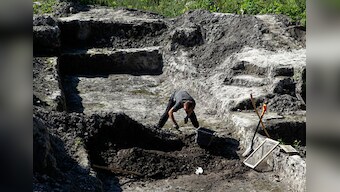Tibet: Ancient buried canyon unearthed
