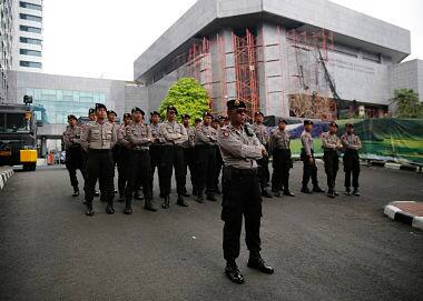 Indonesian police urged to halt virginity tests of women as recruiting mandate