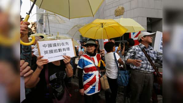 Hong Kong: Pro-democracy activists blame UK, protest outside consulate