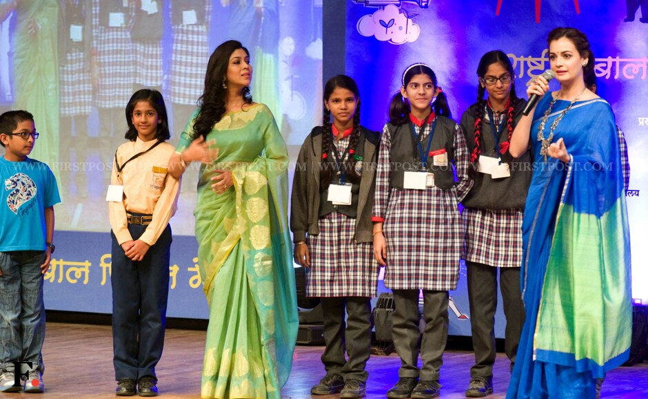 Sakshi-Tanvar,-Diya-Mirza-with-kids