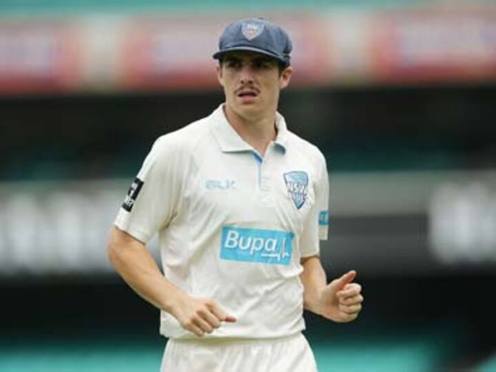 Cricketing world rallies behind Sean Abbott, who is a 'broken' man