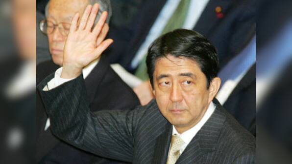 Shinzo Abe dissolves lower house of Japan's parliament, polls likely on 14 Dec