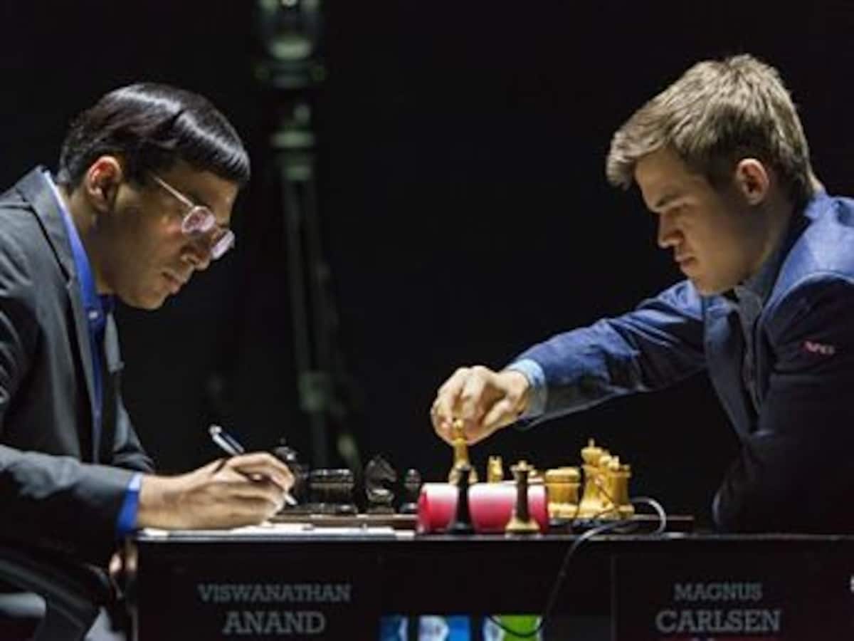 QUEEN BLUNDER!! Anish Giri vs Magnus Carlsen