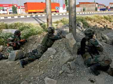 Four Indian Army personnel injured in Jammu and Kashmir's Poonch after Pakistan violates ceasefire along LoC Four Indian Army personnel injured in Jammu and Kashmir's Poonch after Pakistan violates ceasefire along LoC