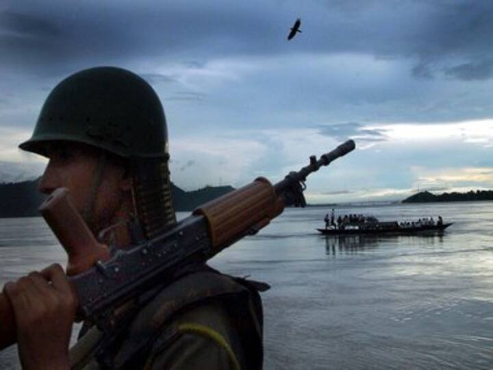 China builds dam on Brahmaputra in Tibet, stokes fear in India China builds dam on Brahmaputra in Tibet, stokes fear in India