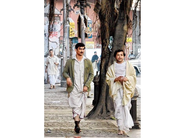 A sneak peek at Dibakar Banerjee's Detective Byomkesh Bakshy A sneak peek at Dibakar Banerjee's Detective Byomkesh Bakshy