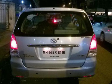 Man assaulted in Mumbai for refusing to let car jump a signal, gets written apology later Man assaulted in Mumbai for refusing to let car jump a signal, gets written apology later