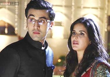 Days after moving in with Katrina, Ranbir gets ultimatum from parents to get hitched Days after moving in with Katrina, Ranbir gets ultimatum from parents to get hitched