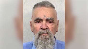 Imprisoned mass murderer Charles Manson to marry 26-yr-old frequent visitor
