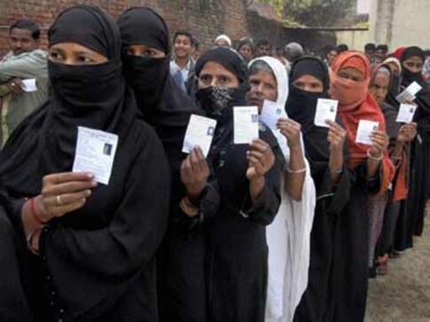 J&K assembly polls: Thousands turn up to 'vote for change'-Politics ...