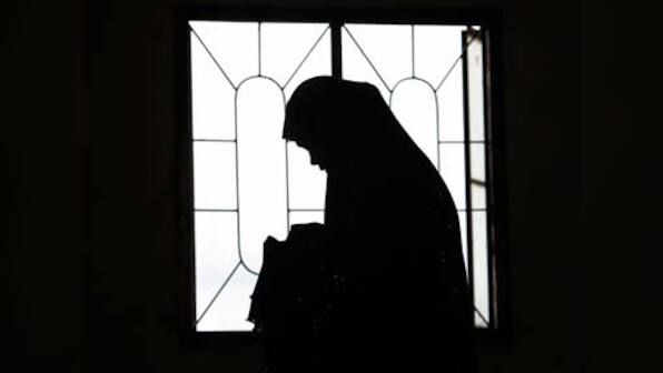 Woman pushed out of moving train after being robbed in Madhya Pradesh