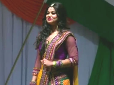 PM Modi's Sydney reception: Did emcee Rashi Kapoor fake her Miss India Australia title? PM Modi's Sydney reception: Did emcee Rashi Kapoor fake her Miss India Australia title?