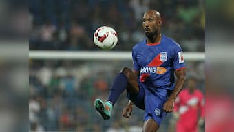 Super Sunday: Anelka and Aguero score, but Cmovs and De Gea deserve the plaudits