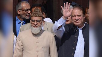 Imam Bukhari asks Nawaz Sharif to resolve Kashmir issue, persuade militants to lay down arms
