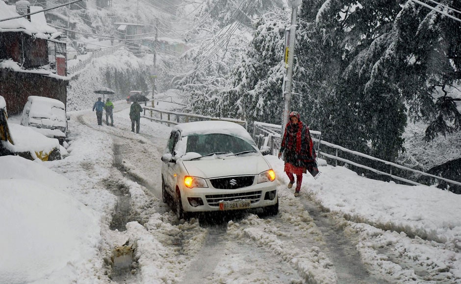 Winter is here: Photos of Uttarakhand, Shimla covered in snow - Firstpost