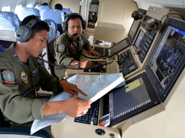 Search ops for missing AirAsia QZ8501 expand as Singapore, Malaysia join in Search ops for missing AirAsia QZ8501 expand as Singapore, Malaysia join in